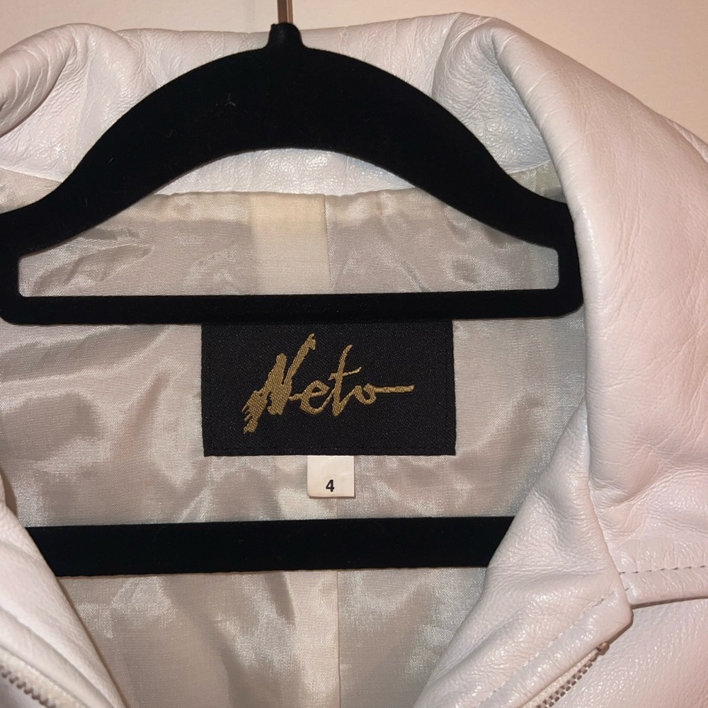 Vintage Italian Cropped White Leather Jacket - Picture 3 of 7